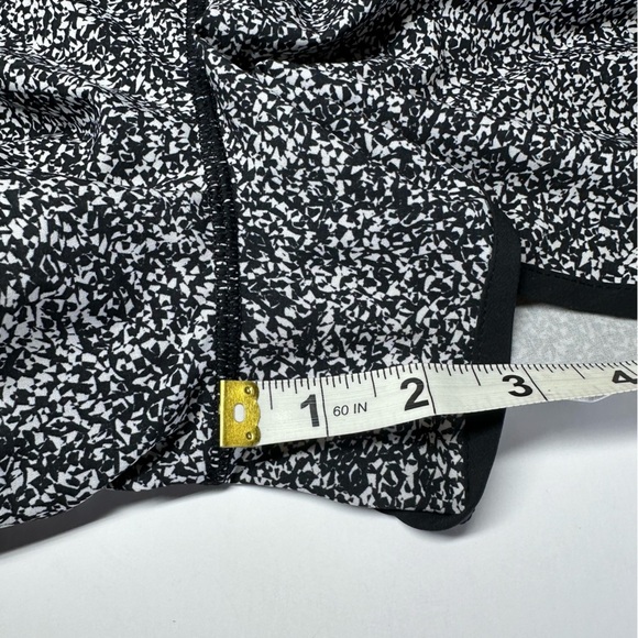 Lululemon Run Speed Shorts Flashback Static Pink Raspberry Glo Sz 6 Running Gym - Picture 12 of 12